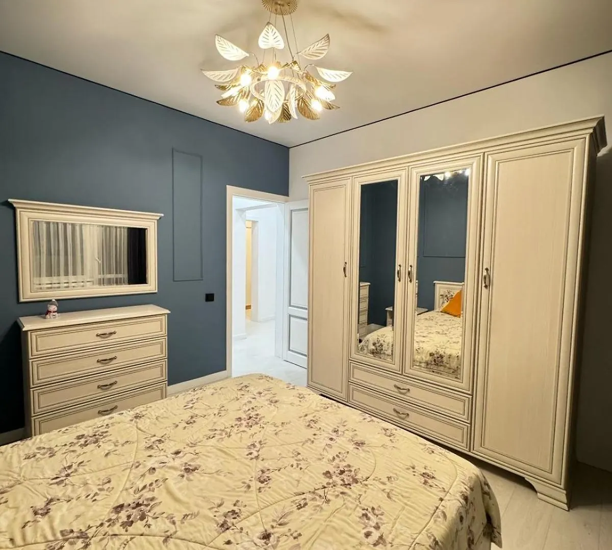Cosy flat in the city centre Almaty Apartment